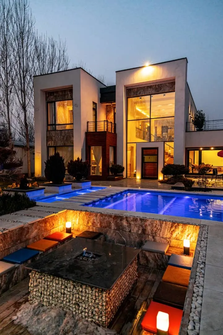 تصویر اجاره عمارت مدرن و لاکچری در کردان | تجربهای متفاوت از اقامت VIP